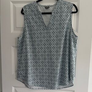 Eddie Bauer Blue and White Patterned Tank Top
